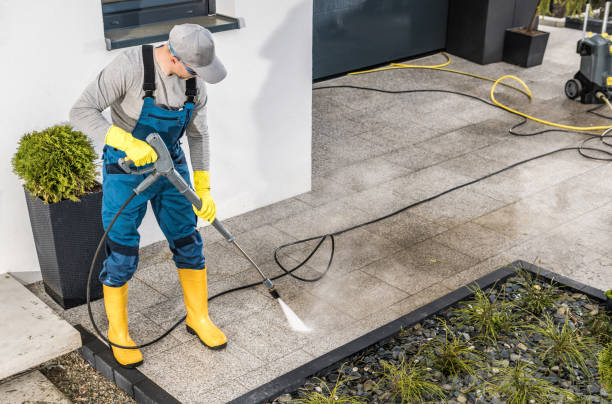 Garage Pressure Washing in Forsyth, IL